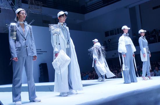 青春之裳，設計之聲 廣美工業設計學院2017屆服裝專業畢業作品展